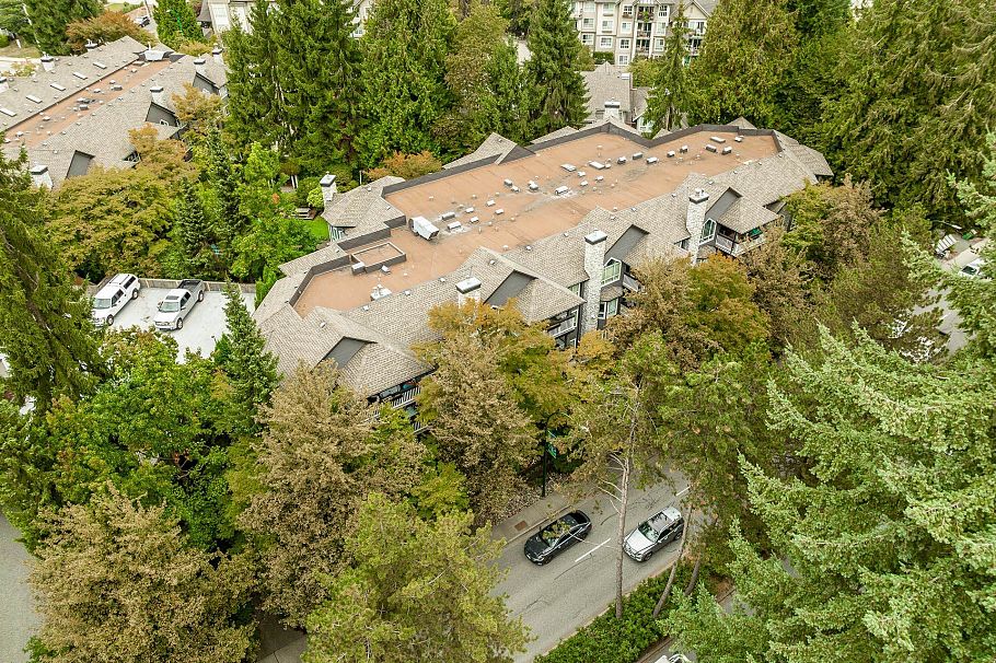 206 1150 Lynn Valley Road North Vancouver, BC - 2