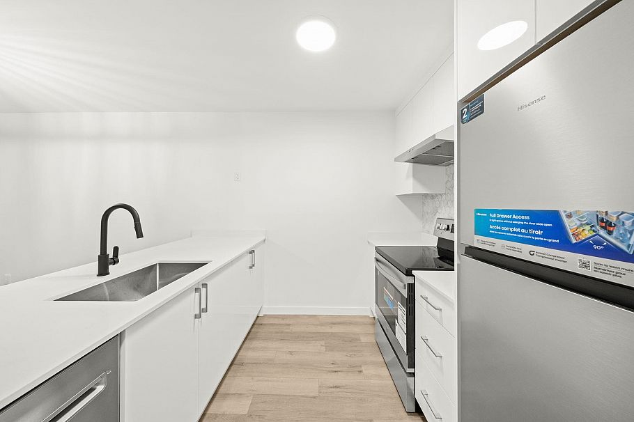 207 360 E 2nd Street North Vancouver, BC - 8