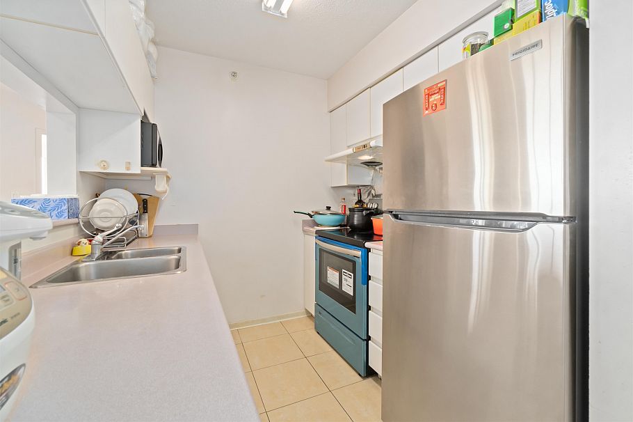 1204 3455 Ascot Place Vancouver, BC - 6