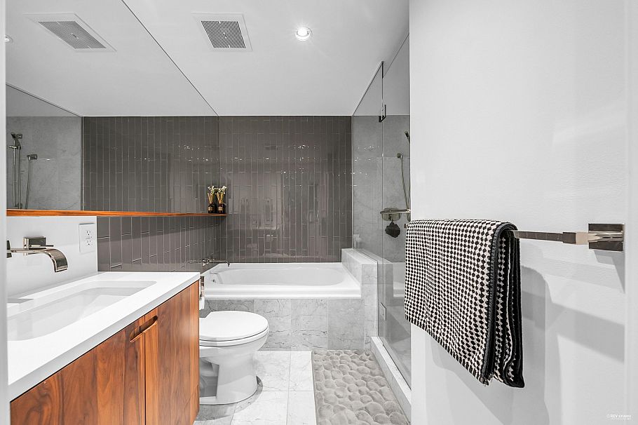 1907 788 Richards Street Vancouver, BC - 19