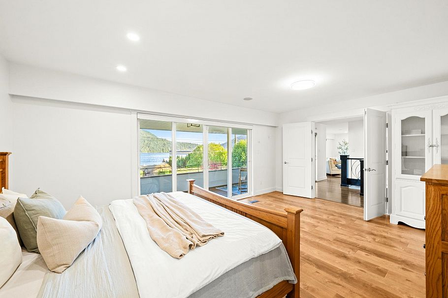 463 Beachview Drive North Vancouver, BC - 16