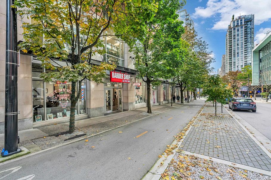 1907 788 Richards Street Vancouver, BC - 27