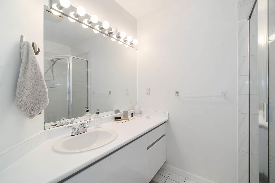 456 Montroyal Boulevard North Vancouver, BC - 21