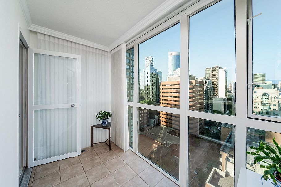 1808 1188 Howe Street Vancouver, BC - 8