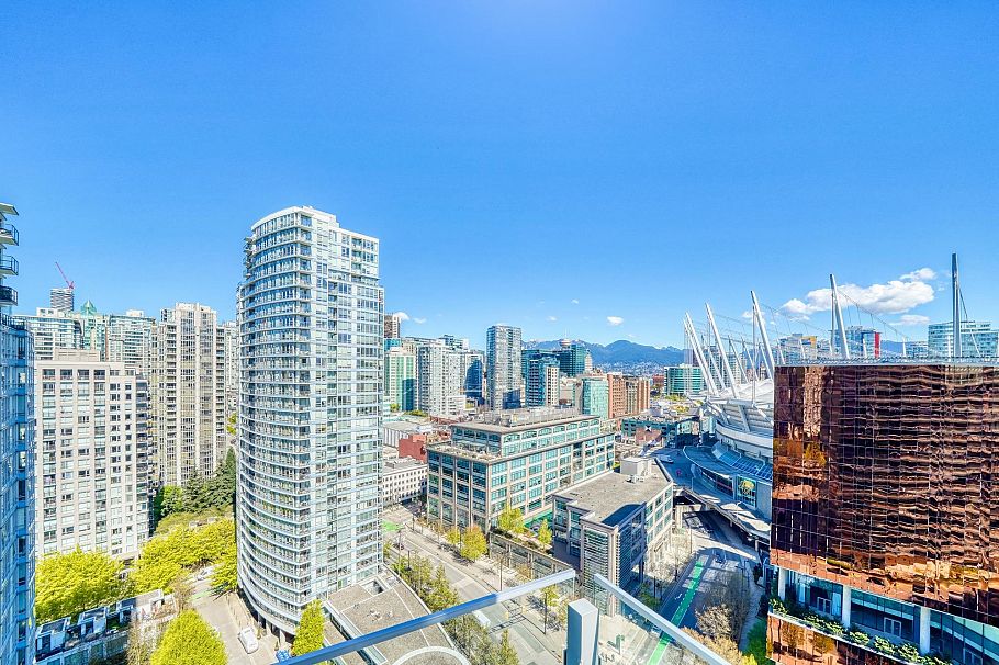 2006 89 Nelson Street Vancouver, BC - 21