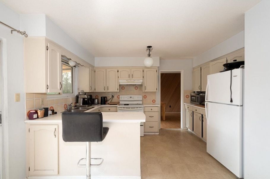 1285 Lucking Place North Vancouver, BC - 14