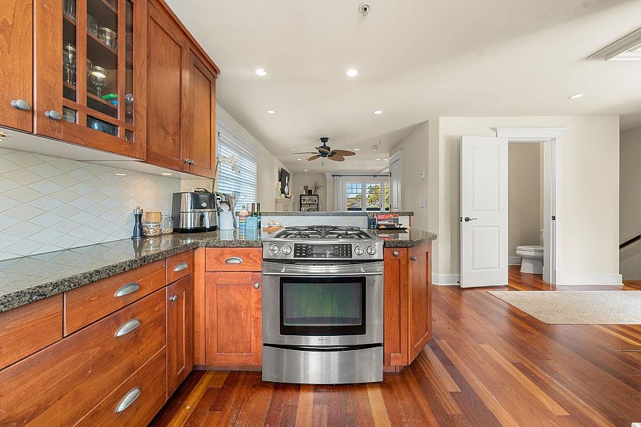 2216 Macdonald Street Vancouver, BC - 19