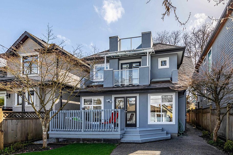 3727 W 22nd Avenue Vancouver, BC - 35