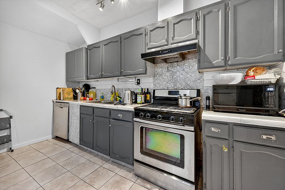 3838 Inverness Street Vancouver, BC - 9