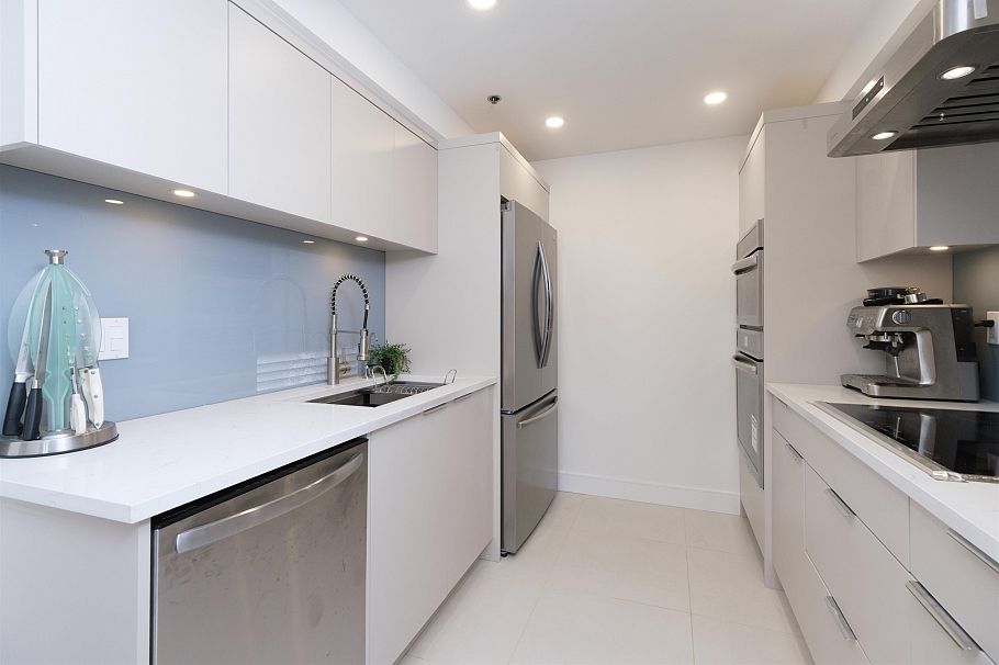 2202 289 Drake Street Vancouver, BC - 17