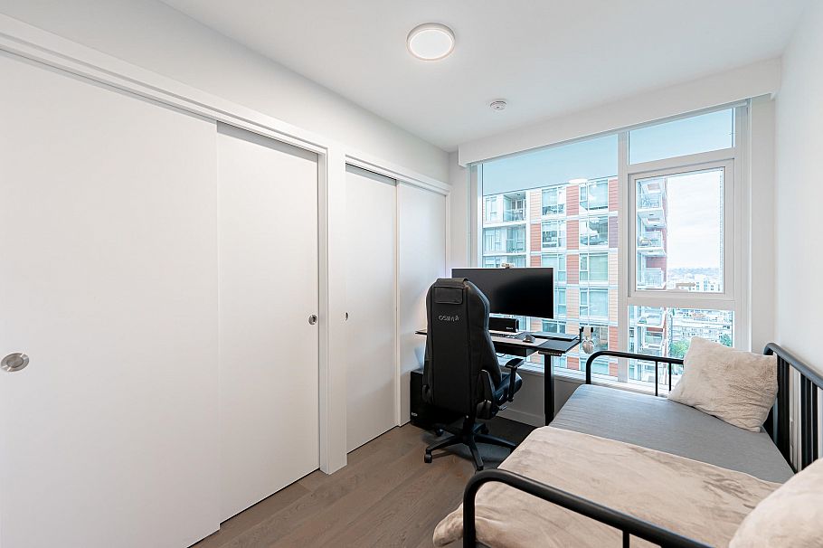 1502 1335 Howe Street Vancouver, BC - 14