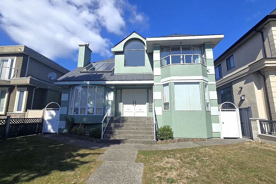 2249 Fraserview Drive Vancouver, BC - 1