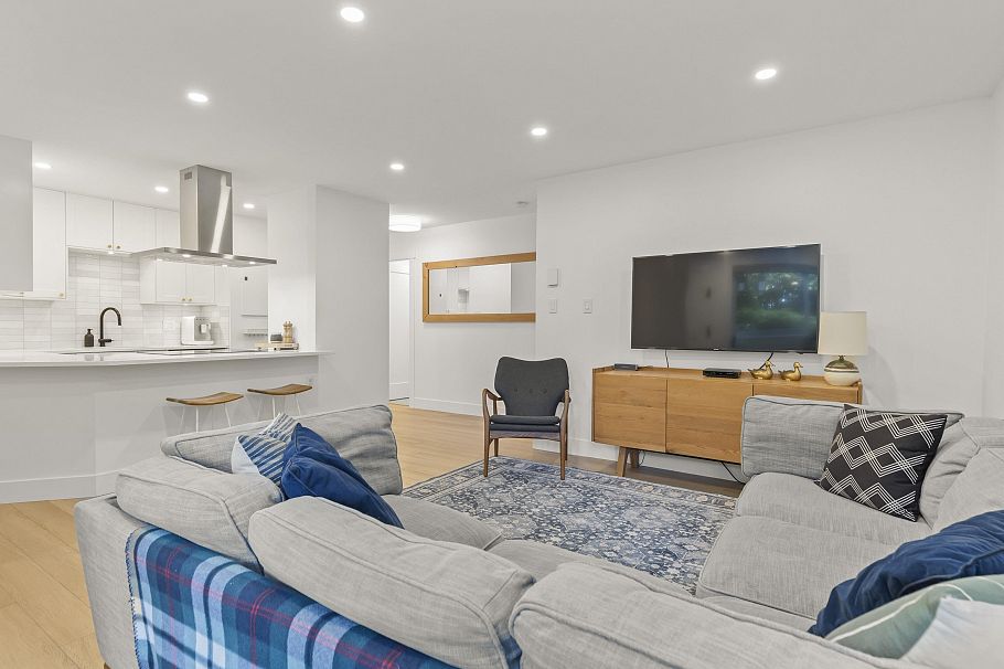 116 1890 W 6th Avenue Vancouver, BC - 4