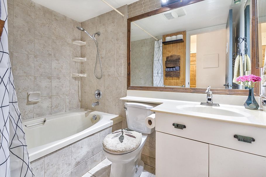 204 1082 W 8th Avenue Vancouver, BC - 25