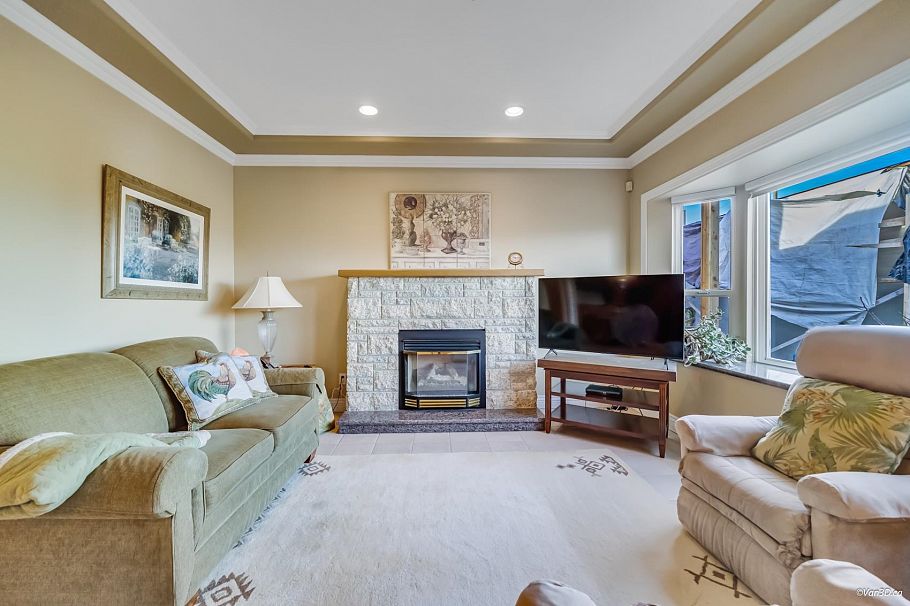 1627 E 34th Avenue Vancouver, BC - 7