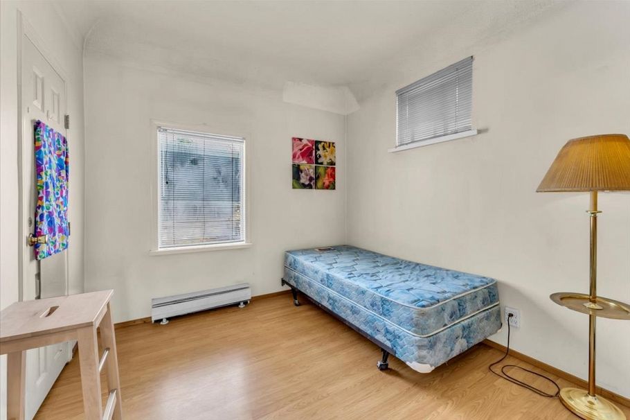 2168 Renfrew Street Vancouver, BC - 8