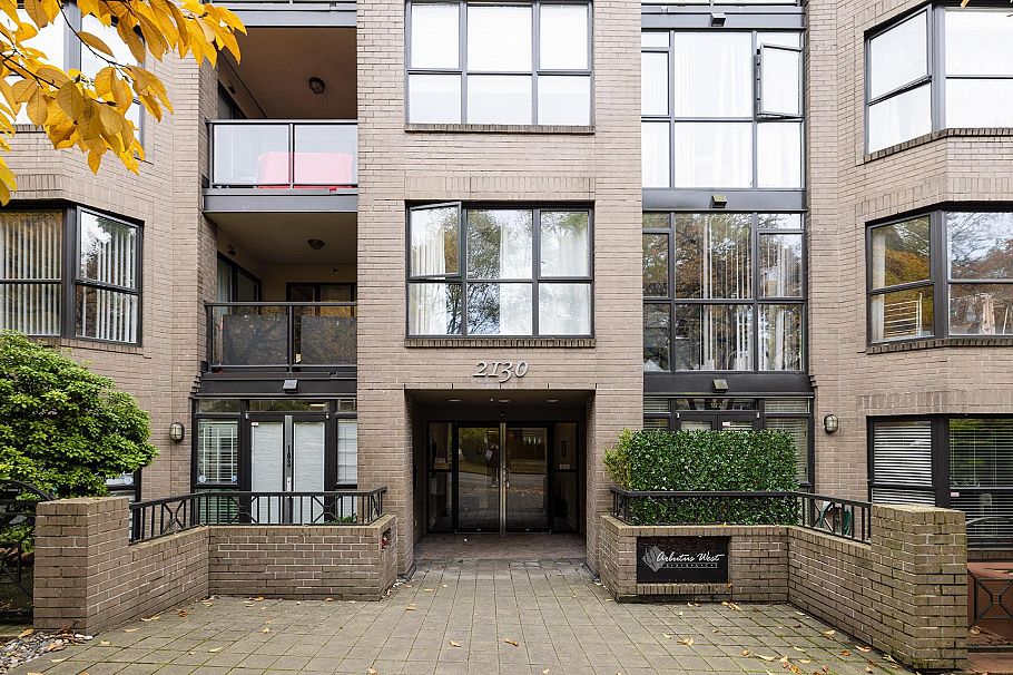 105 2130 W 12th Avenue Vancouver, BC - 1