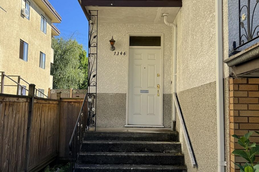 1346 E 2nd Avenue Vancouver, BC - 4