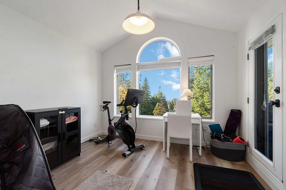 456 Montroyal Boulevard North Vancouver, BC - 19