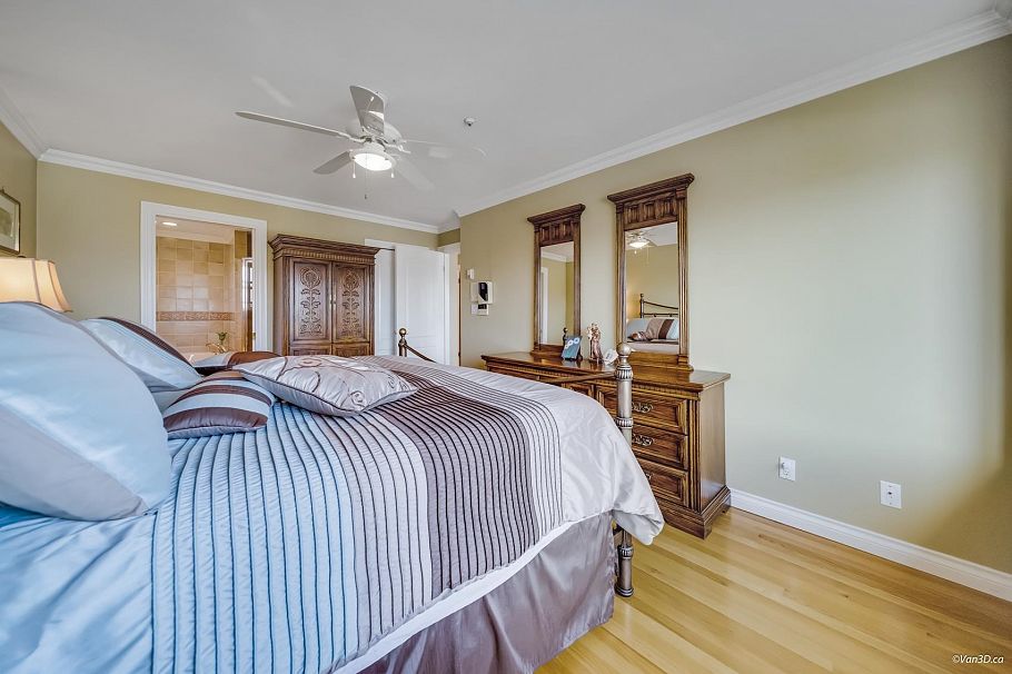 1627 E 34th Avenue Vancouver, BC - 26