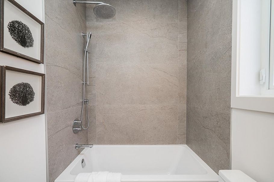 2462 Adanac Street Vancouver, BC - 18