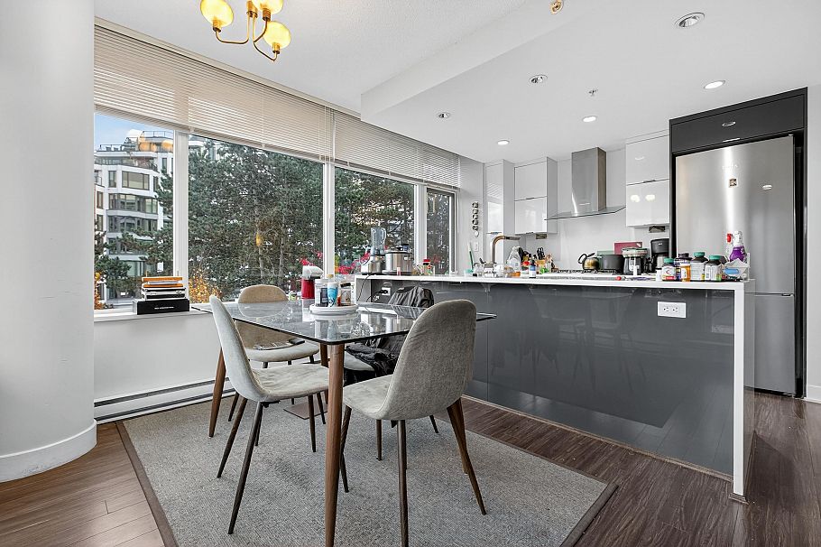 210 1777 W 7th Avenue Vancouver, BC - 12