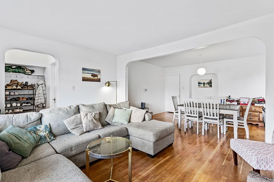 2846 W 8th Avenue Vancouver, BC - 7