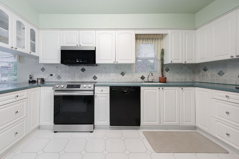 3099 E 18th Avenue Vancouver, BC - 6