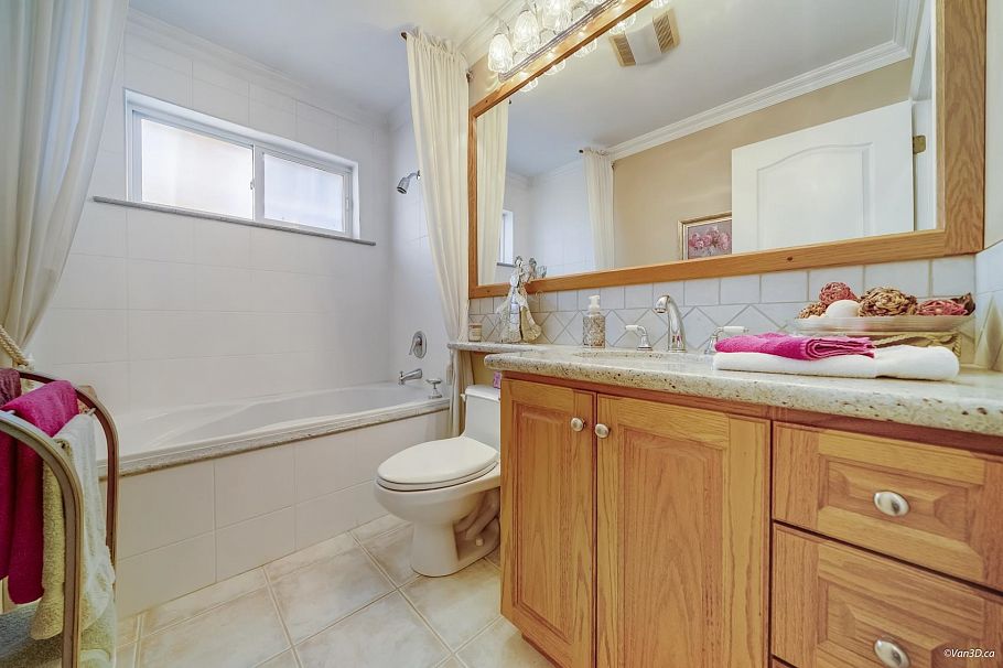 1627 E 34th Avenue Vancouver, BC - 19