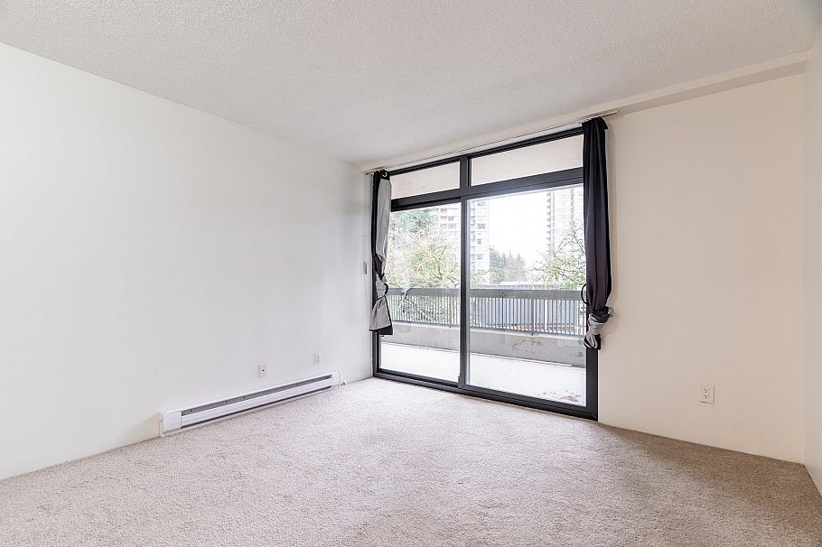 301 5932 Patterson Avenue Burnaby, BC - 18