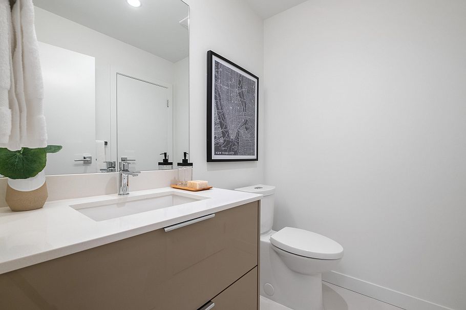 2602 1401 Hunter Street North Vancouver, BC - 22