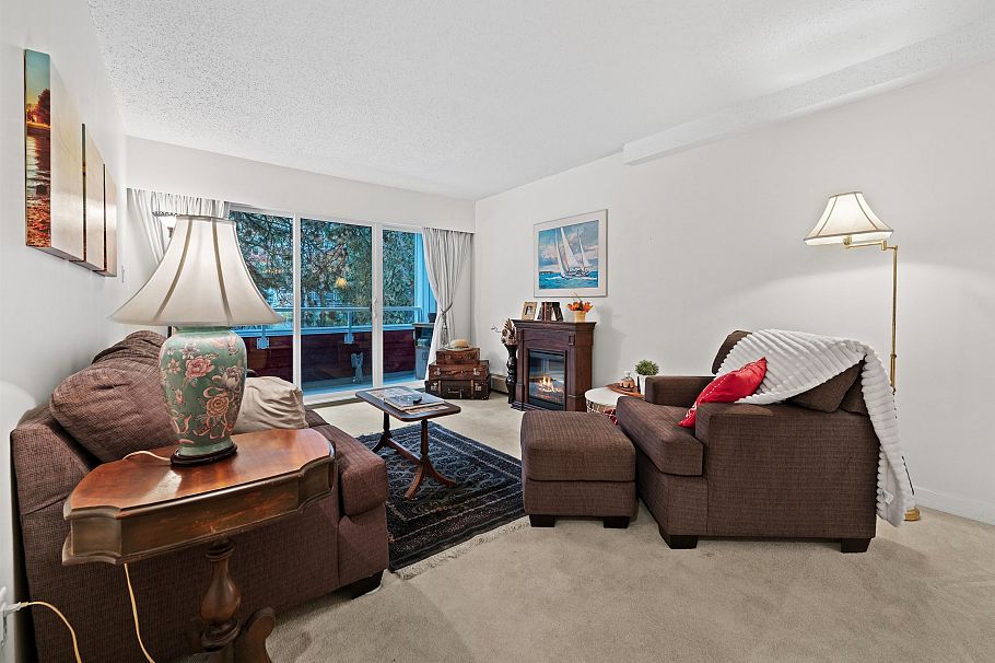 206 250 W 1st Street North Vancouver, BC - 15