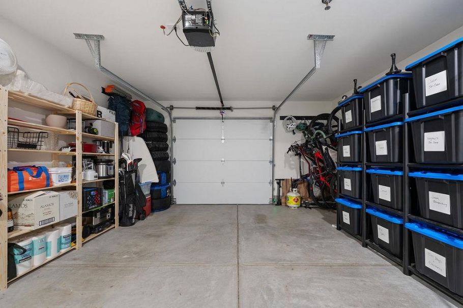 27 632 E 3rd Street North Vancouver, BC - 33