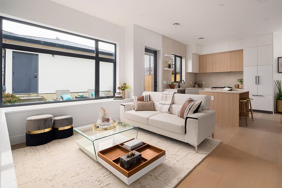 2 2474 E 21st Avenue Vancouver, BC - 9