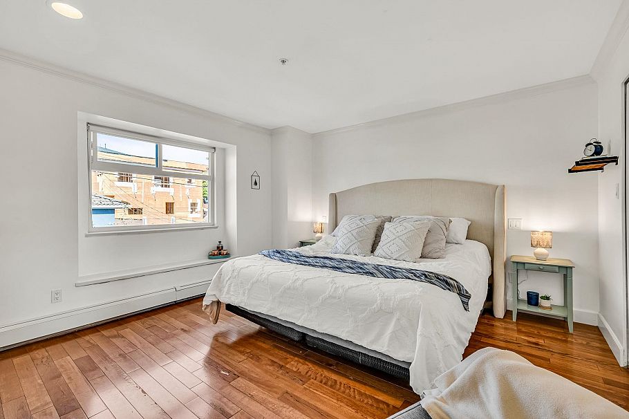 3191 E 8th Avenue Vancouver, BC - 5