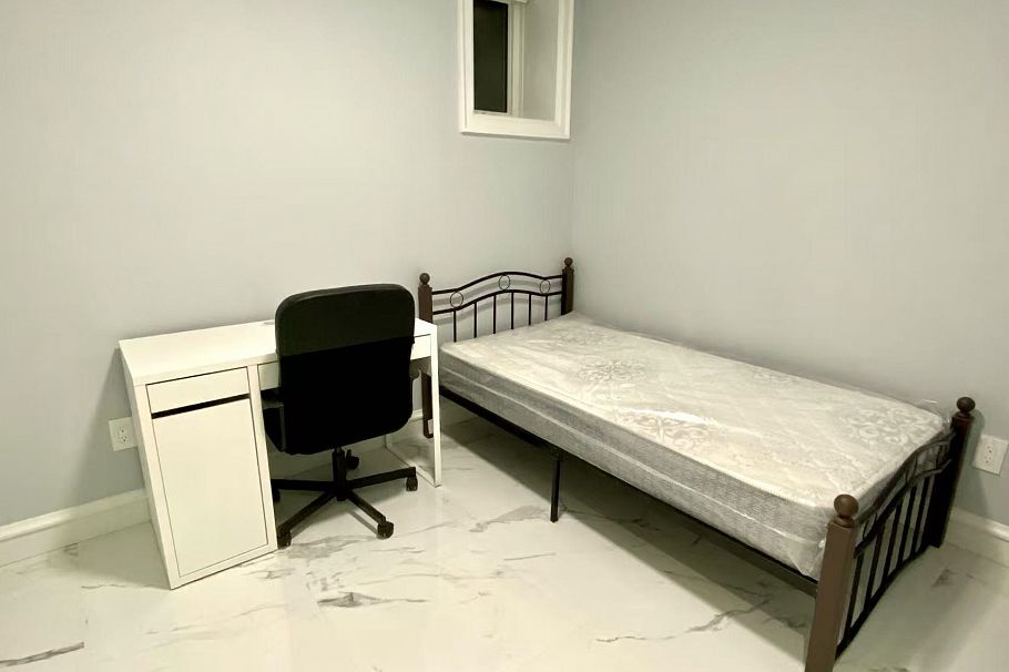 4085 W 41st Avenue Vancouver, BC - 30