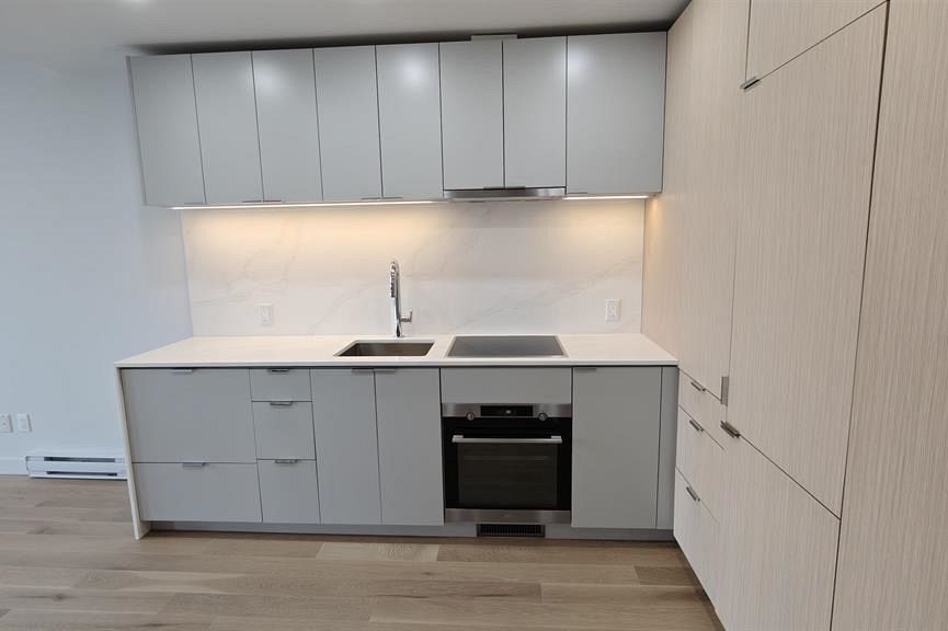 602 239 Keefer Street Vancouver, BC - 2