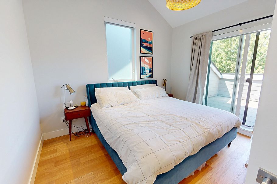 2073 E Pender Street Vancouver, BC - 21