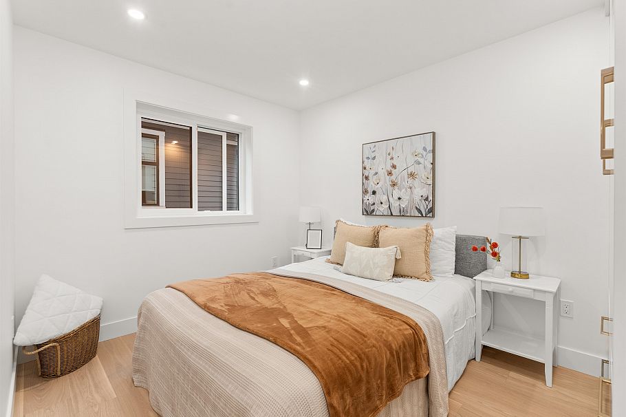 2 1822 E 14th Avenue Vancouver, BC - 7