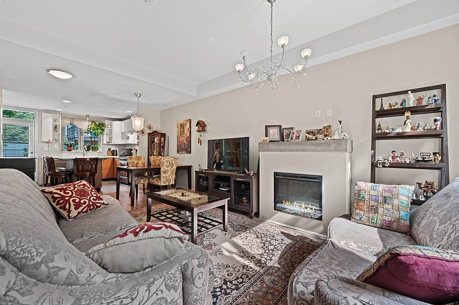 45 728 W 14th Street North Vancouver, BC - 5