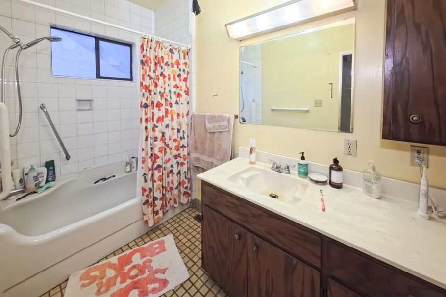 5570 Balaclava Street Vancouver, BC - 12