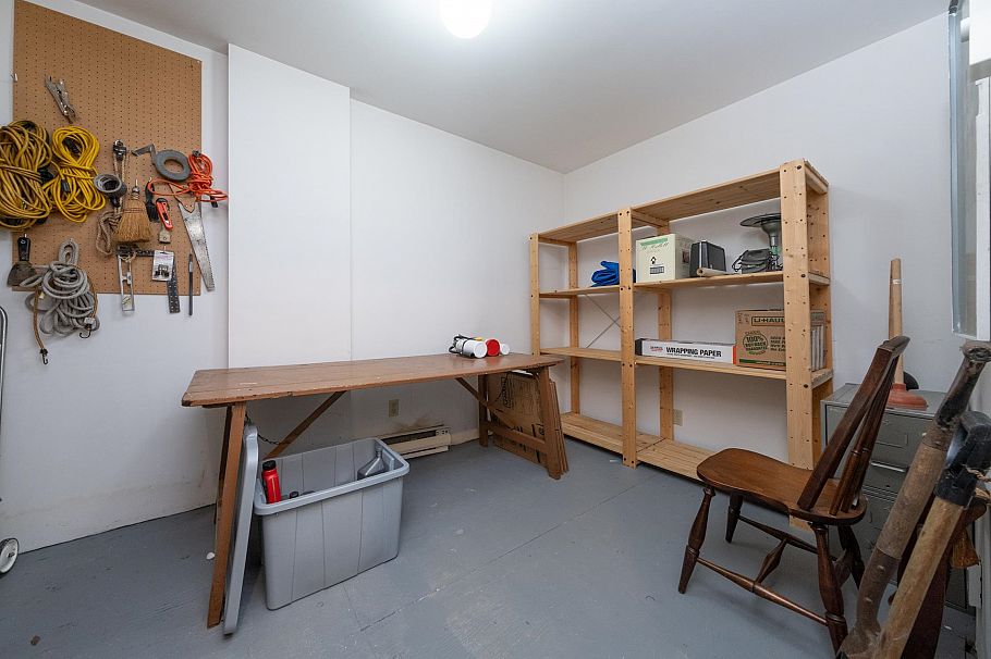 4083 Parkway Drive Vancouver, BC - 35