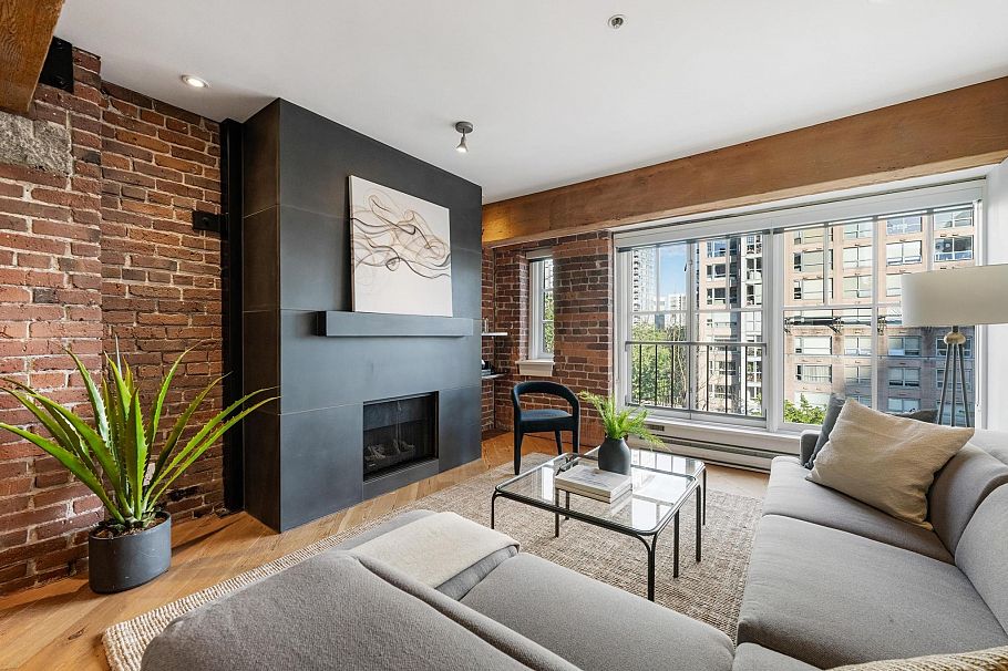 410 1178 Hamilton Street Vancouver, BC - 1