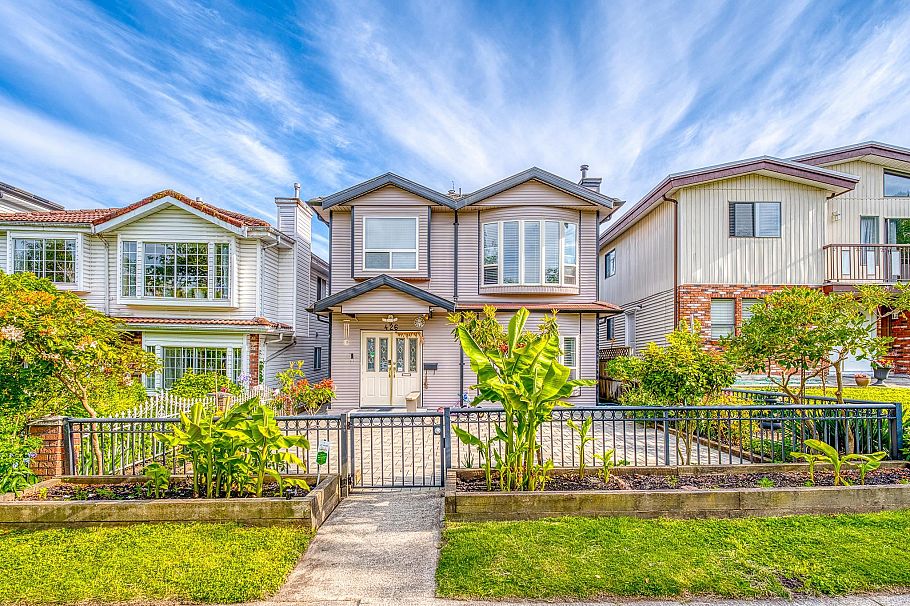 426 E 18th Avenue Vancouver, BC - 1