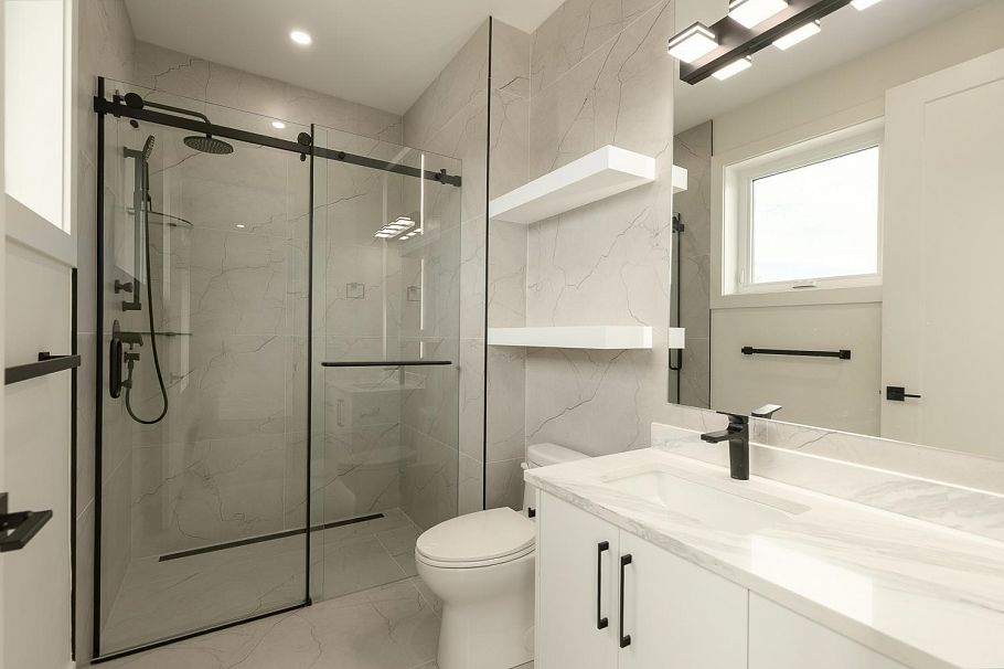 1 2658 Dundas Street Vancouver, BC - 28