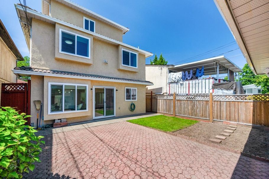 4110 Penticton Street Vancouver, BC - 27