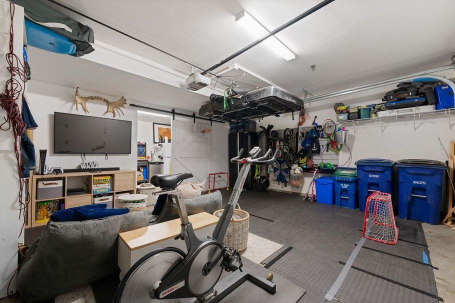 40 3596 Salal Drive North Vancouver, BC - 28