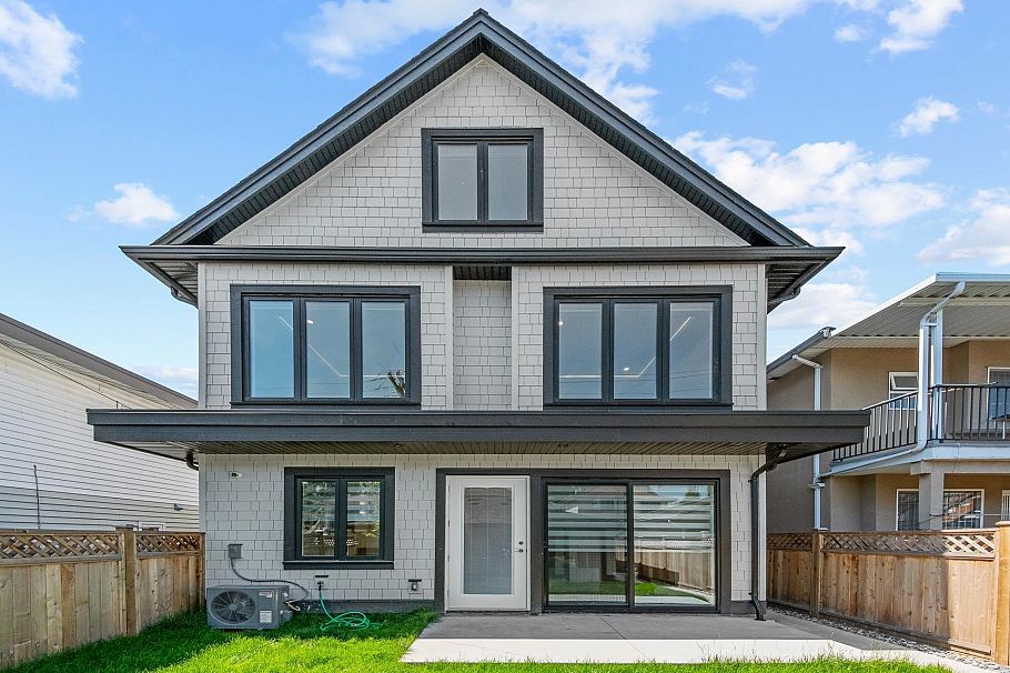 2 4650 Gothard Street Vancouver, BC - 1