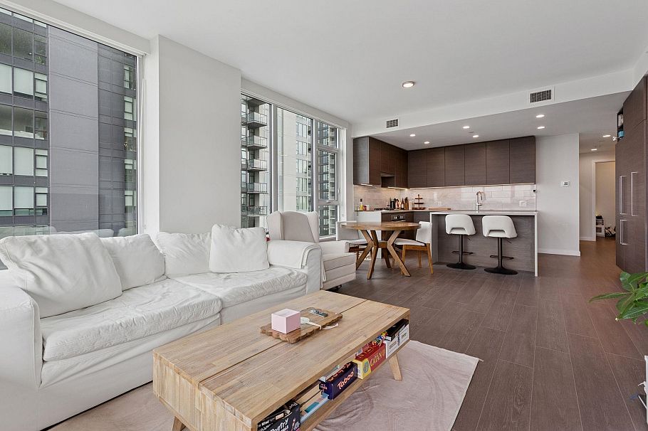 1305 2186 Gilmore Avenue Burnaby, BC - 3