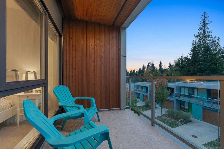 40 3596 Salal Drive North Vancouver, BC - 22